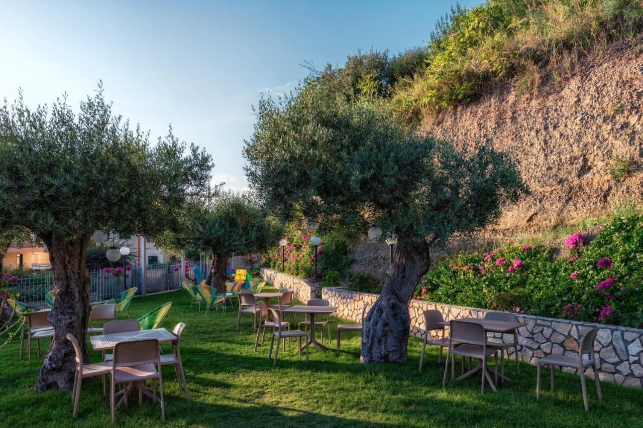 Bed and Breakfast La Risacca Relais Бельведере-Мариттимо Экстерьер фото