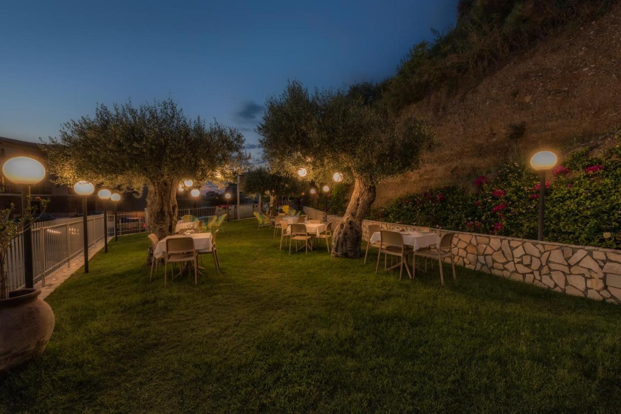 Bed and Breakfast La Risacca Relais Бельведере-Мариттимо Экстерьер фото