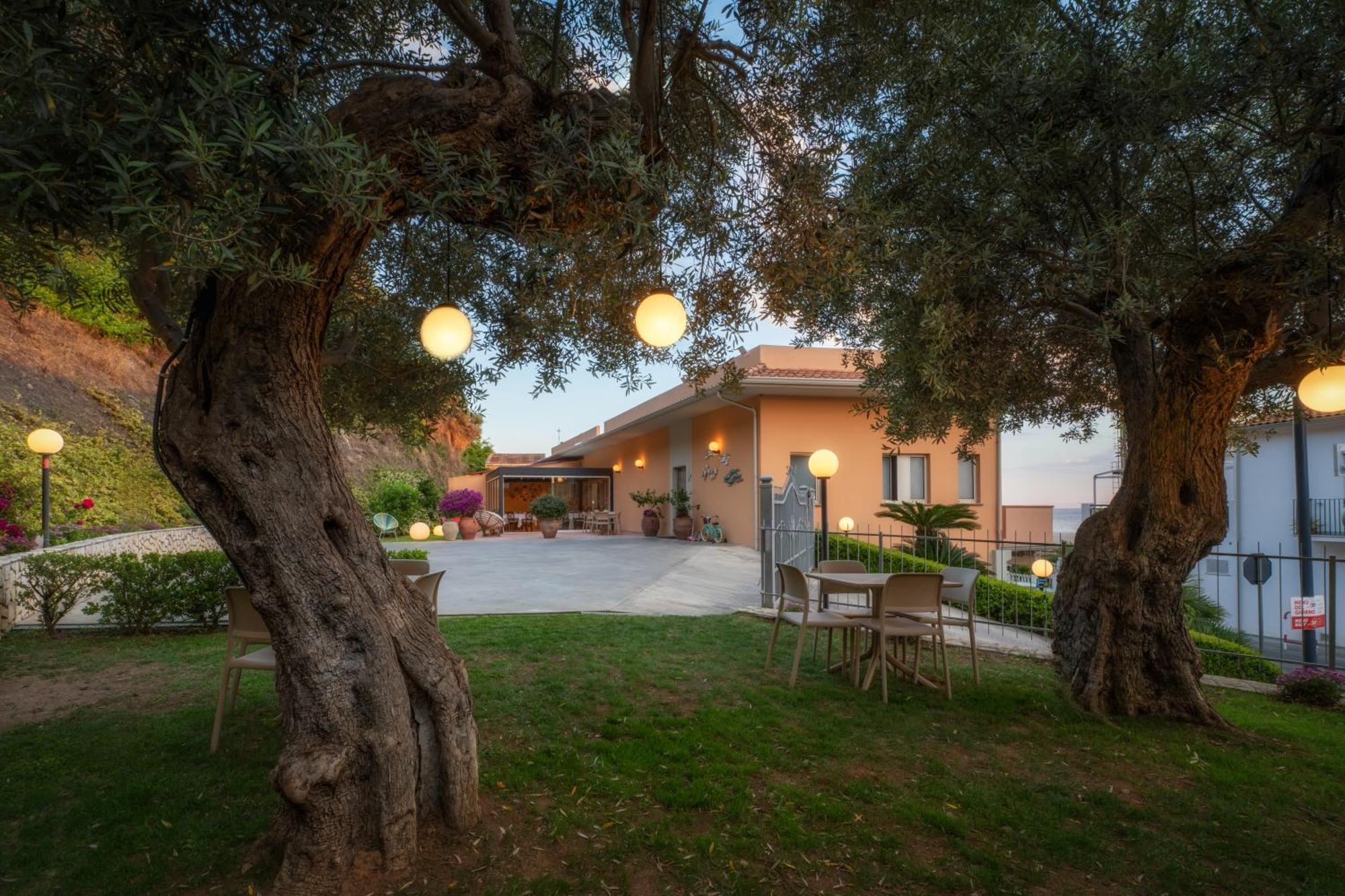 Bed and Breakfast La Risacca Relais Бельведере-Мариттимо Экстерьер фото